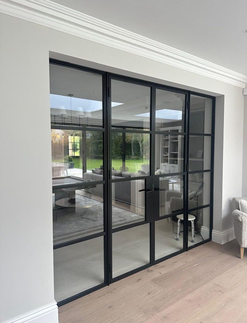 Smart “Aluspace” in black