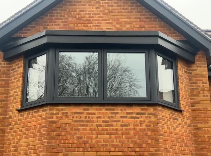 Renaissance 7 in anthracite grey.