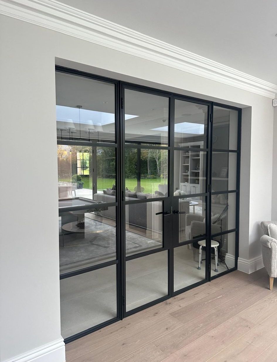 Smart “Aluspace” in black